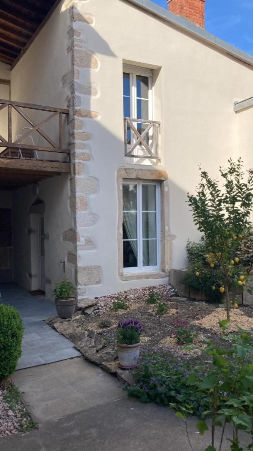 Bed and Breakfast Au Coeur De Nuits Экстерьер фото
