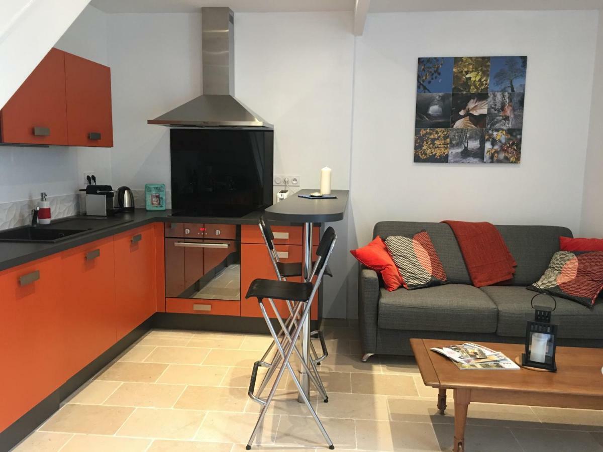 Bed and Breakfast Au Coeur De Nuits Экстерьер фото